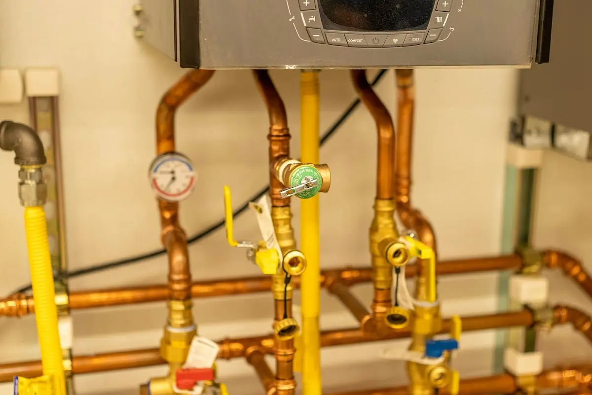 Licensed technician providing Sewer Cleanout for a homeowner in Mexico